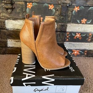 VICI Tan Peep-Toe Booties!✨